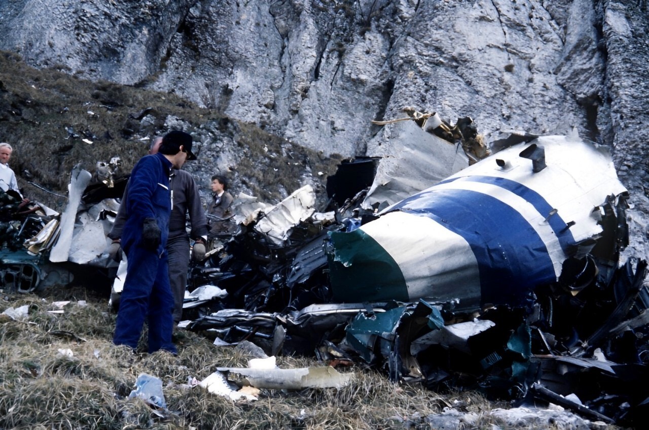 1989 : un crash d'avion sur la ligne Paris-Valence faisait 22 morts