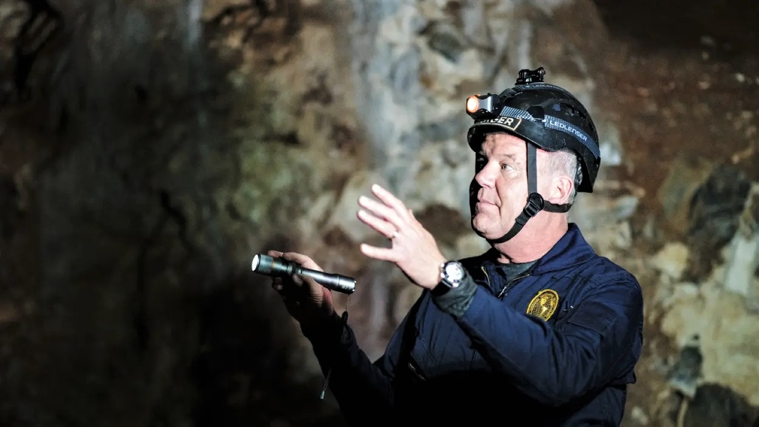 Dans l’inconnu : La grotte aux ossements