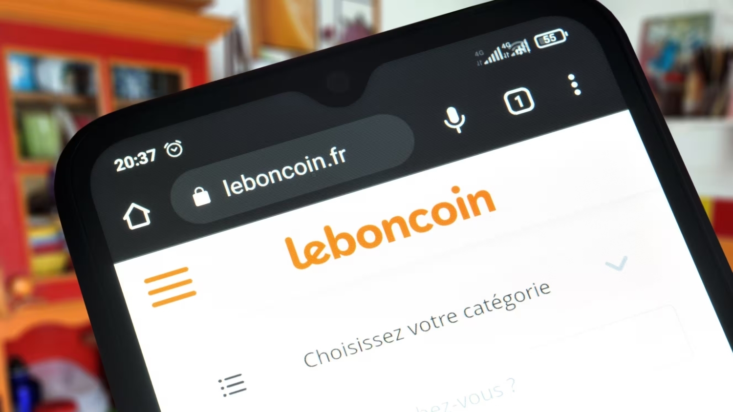 Des agents russes tentent de recruter des étudiants sur Leboncoin