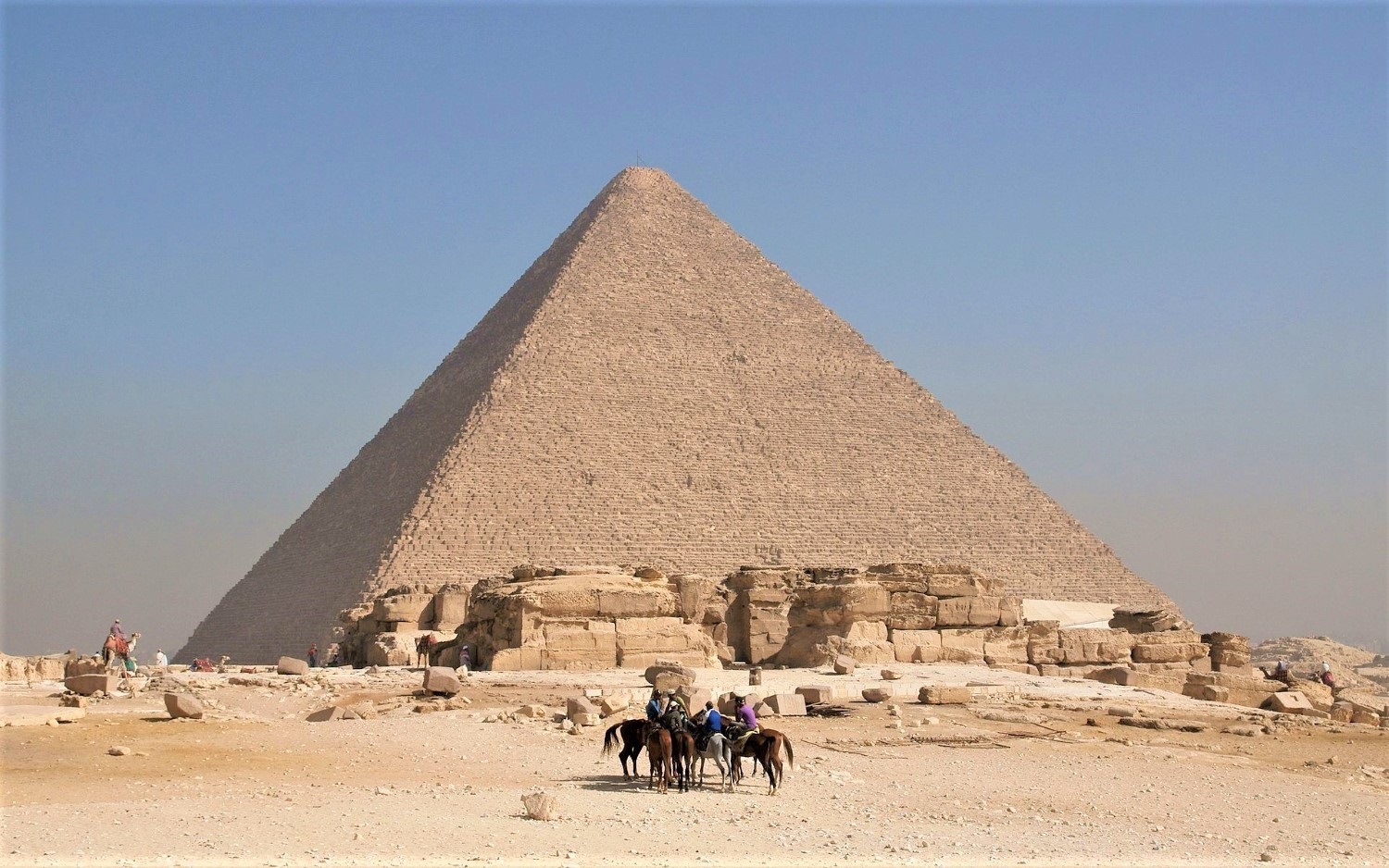Égypte : des scientifiques ont découvert un couloir caché à l'intérieur de la Grande Pyramide de Khéops