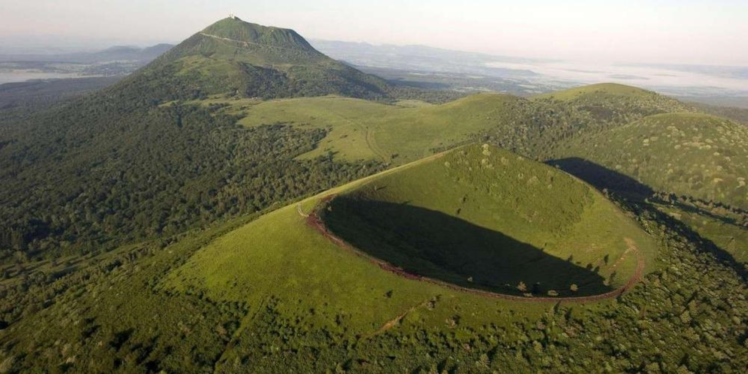 La découverte d’un gisement de saphirs dans le Puy-de-Dôme
