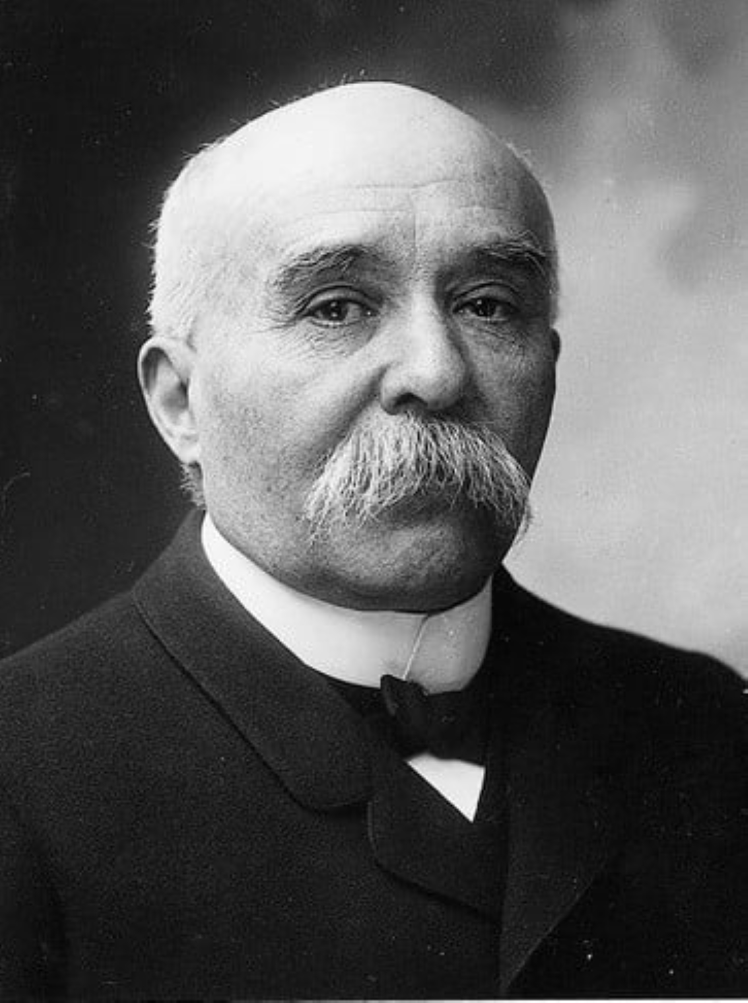 Le 30 décembre 1907 débute l'épopée des Brigades du Tigre