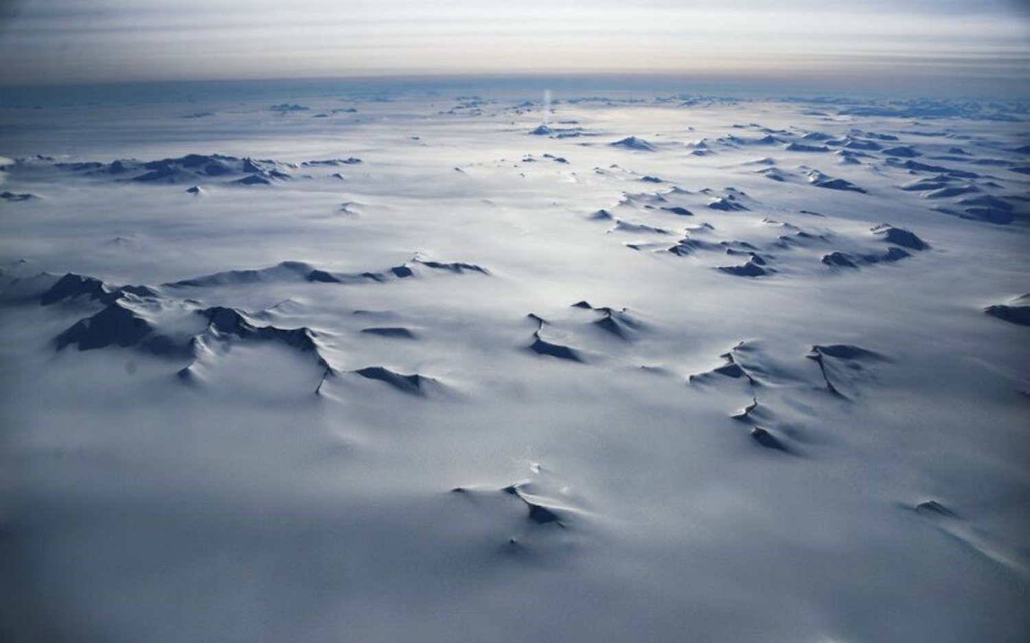 Univers parallèle détecté en Antarctique ?