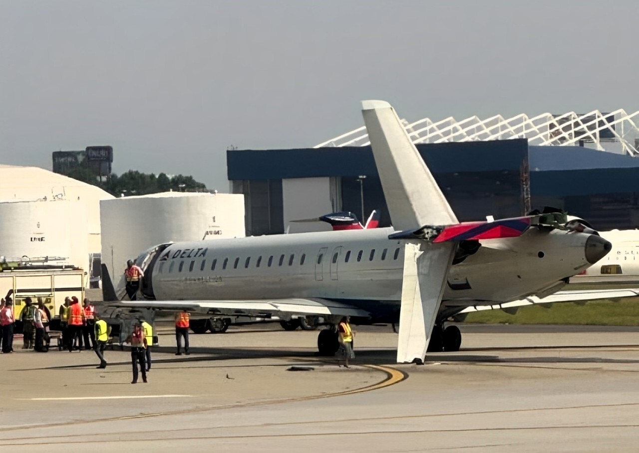 USA : deux avions entrent en collision au décollage