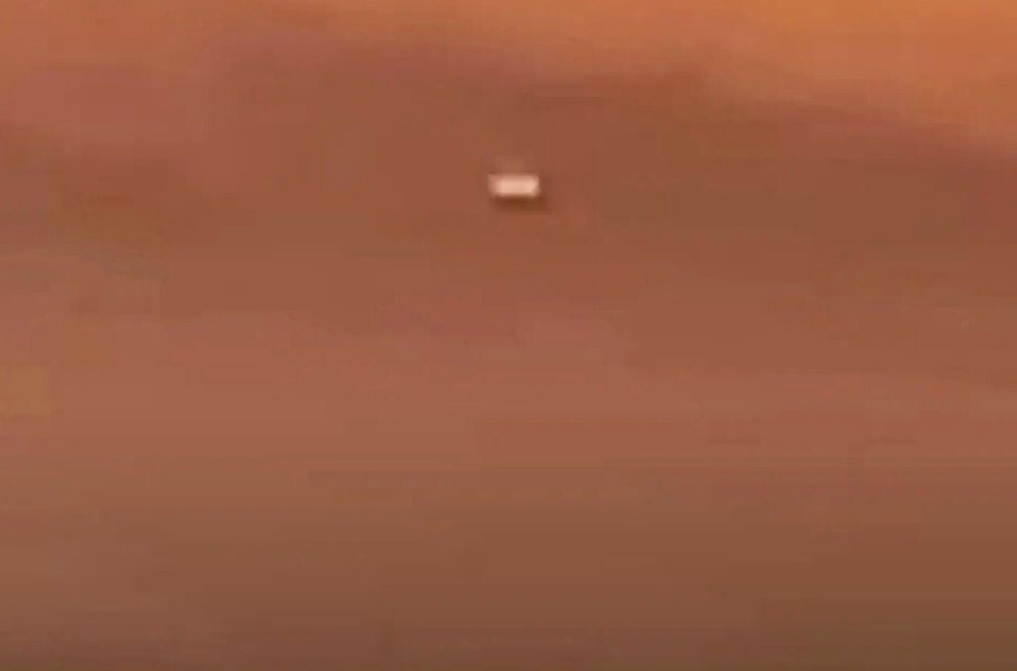 USA : un OVNI en forme de Tic Tac filmé depuis un avion de ligne