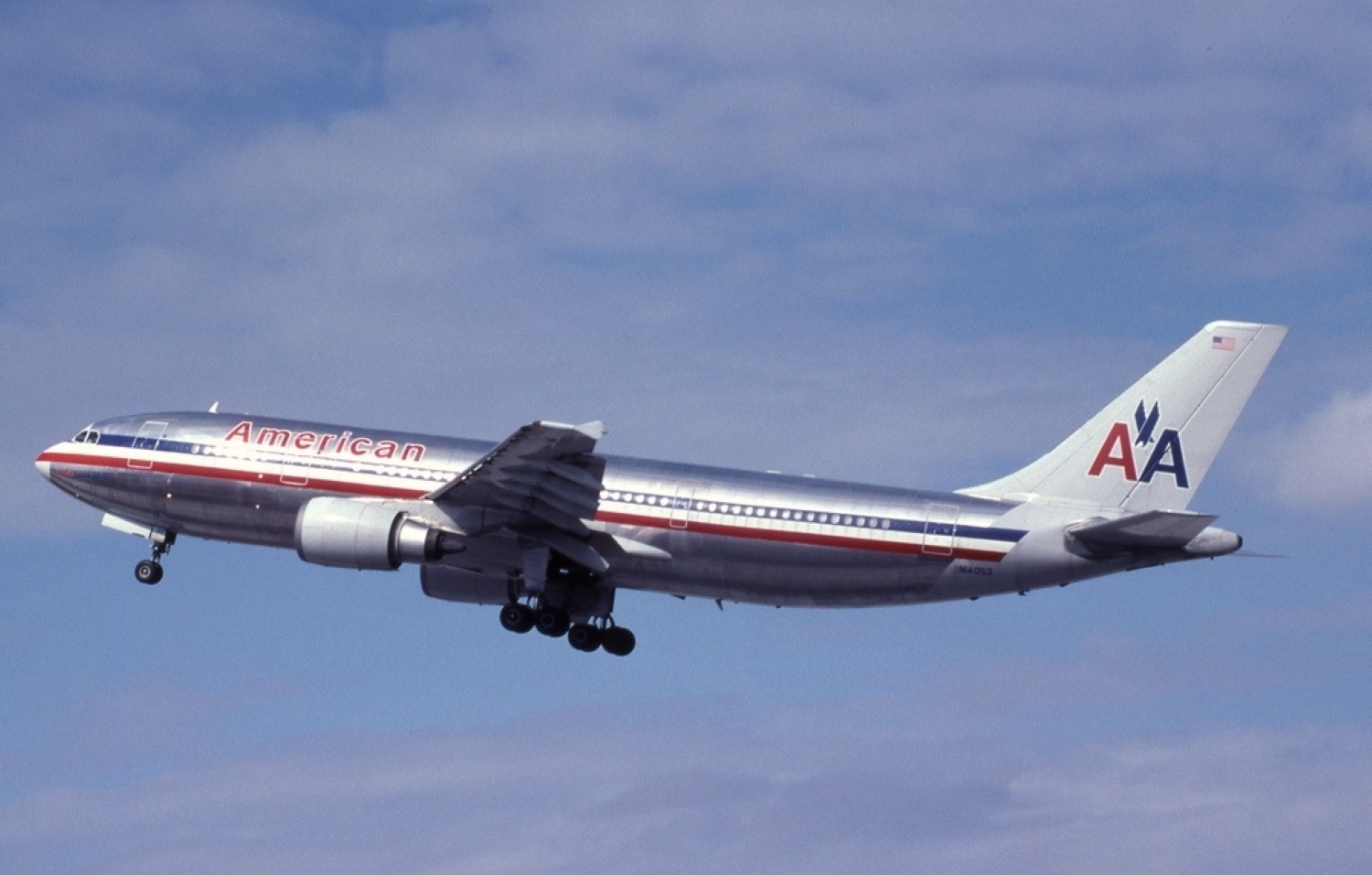 Vol 587 American Airlines
